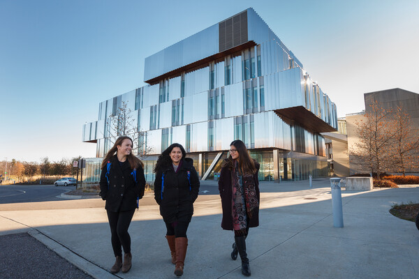 Students in front of the Donnelly Health Sciences Complex