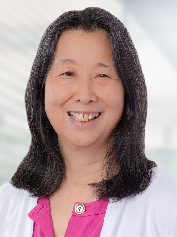 Karen Yoshida's headshot